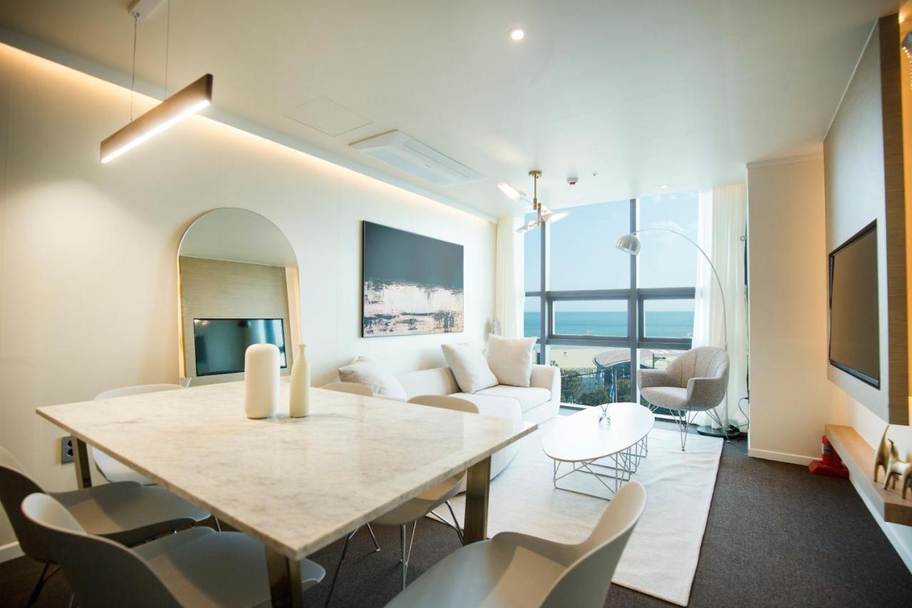 Uh Suite The Haeundae Μπουσάν Εξωτερικό φωτογραφία