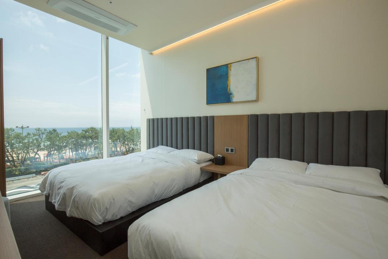 Uh Suite The Haeundae Μπουσάν Εξωτερικό φωτογραφία